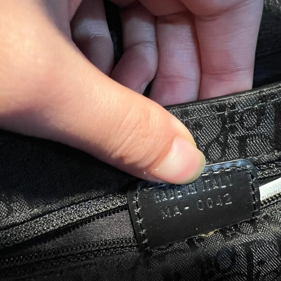 Authentic Dior Street Chic Columbus Shoulder Bag - Picture 8 of 8